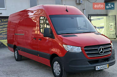 Вантажний фургон Mercedes-Benz Sprinter 2021 в 