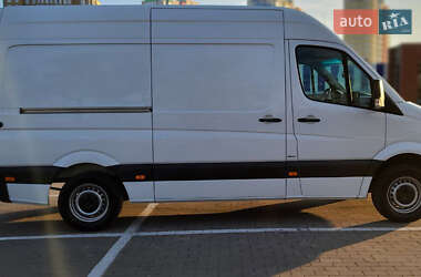 Грузовой фургон Mercedes-Benz Sprinter 2016 в 