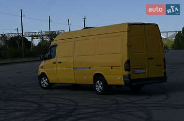 Грузовой фургон Mercedes-Benz Sprinter 2004 в 