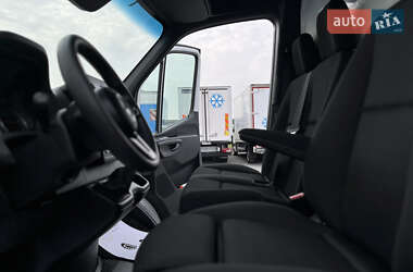 Грузовой фургон Mercedes-Benz Sprinter 2021 в 