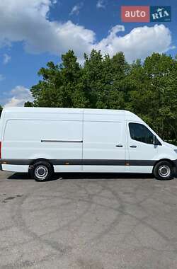 Грузовой фургон Mercedes-Benz Sprinter 2019 в 