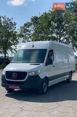 Грузовой фургон Mercedes-Benz Sprinter 2019 в 