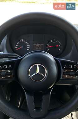 Грузовой фургон Mercedes-Benz Sprinter 2019 в 