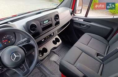 Грузовой фургон Mercedes-Benz Sprinter 2021 в 