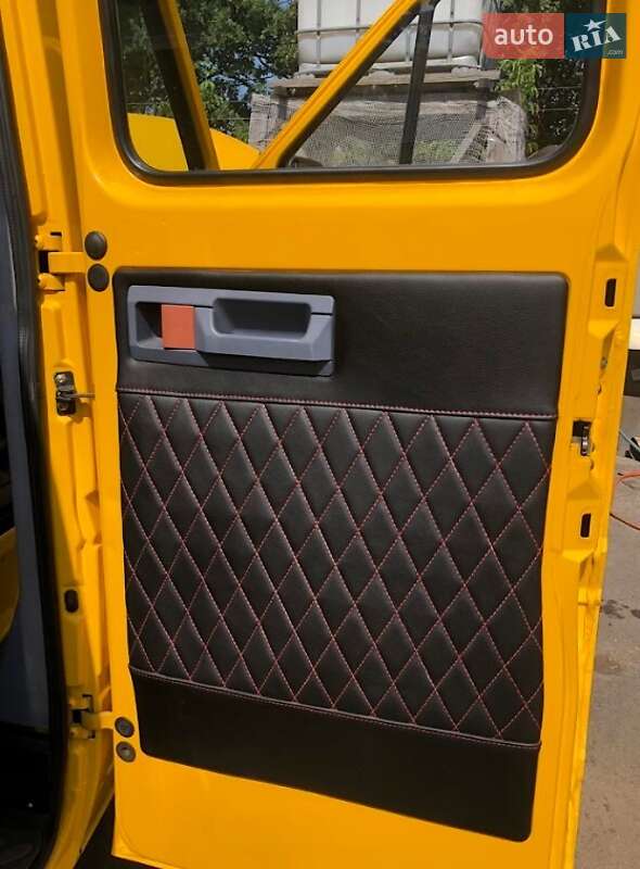 Евакуатор Mercedes-Benz Sprinter 1997 в Одесі