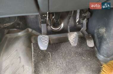 Вантажний фургон Mercedes-Benz Sprinter 2005 в 