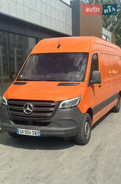 Грузовой фургон Mercedes-Benz Sprinter 2021 в 