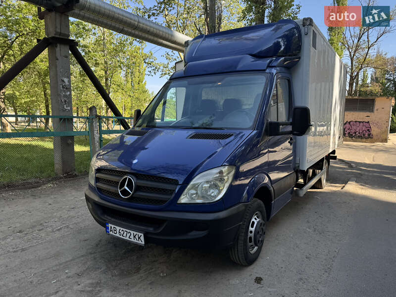 Mercedes-Benz Sprinter 2011