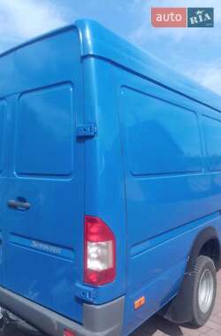 Грузовой фургон Mercedes-Benz Sprinter 2006 в 