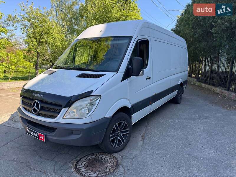 Грузовой фургон Mercedes-Benz Sprinter 2008 в 