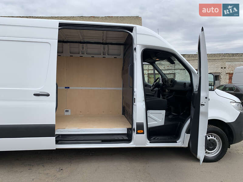 Вантажний фургон Mercedes-Benz Sprinter 2021 в Рівному