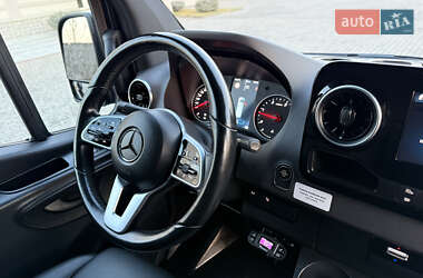Вантажний фургон Mercedes-Benz Sprinter 2022 в 