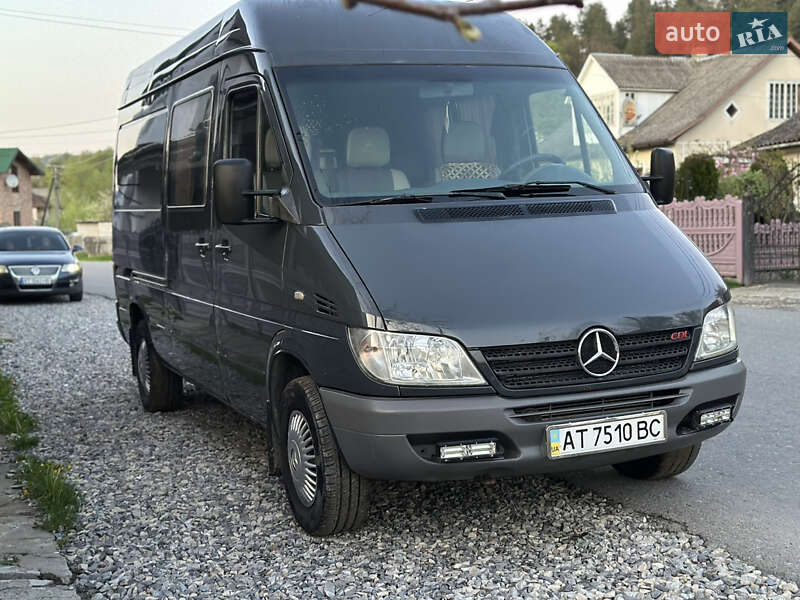 Mercedes-Benz Sprinter 2004