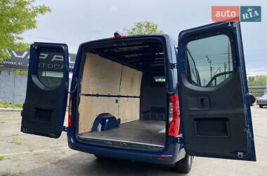 Грузовой фургон Mercedes-Benz Sprinter 2021 в 