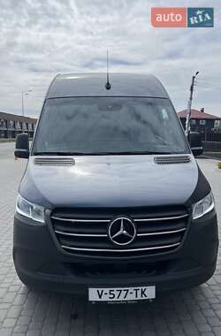 Грузовой фургон Mercedes-Benz Sprinter 2019 в 