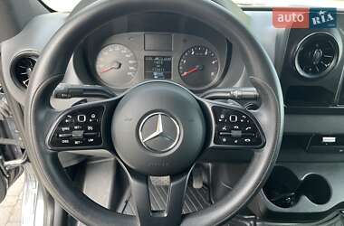 Грузовой фургон Mercedes-Benz Sprinter 2019 в 
