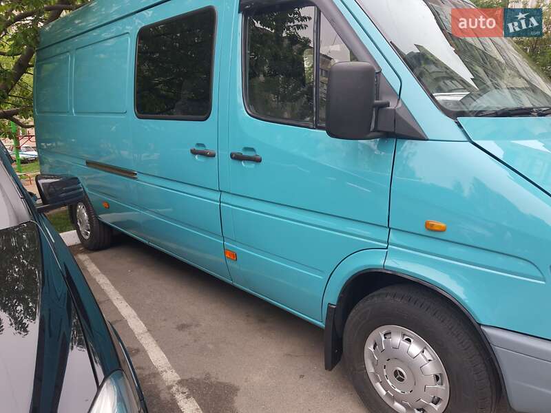 Вантажопасажирський фургон Mercedes-Benz Sprinter 1998 в Хмельницькому