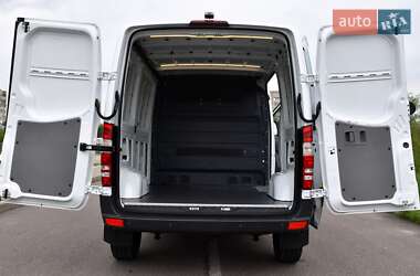 Вантажний фургон Mercedes-Benz Sprinter 2014 в 