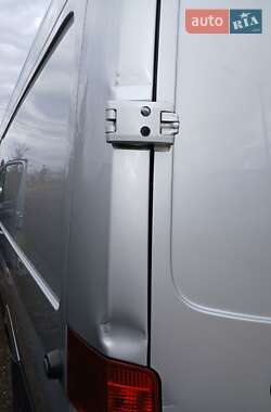 Грузовой фургон Mercedes-Benz Sprinter 2012 в 