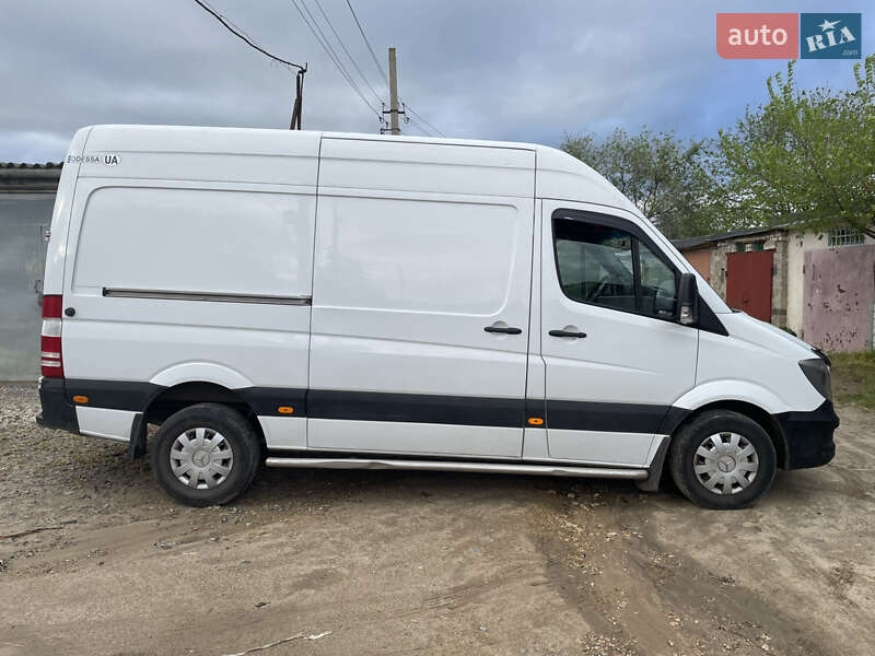 Грузовой фургон Mercedes-Benz Sprinter 2014 в Николаеве