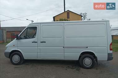 Грузовой фургон Mercedes-Benz Sprinter 2002 в 