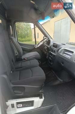 Грузовой фургон Mercedes-Benz Sprinter 2002 в 