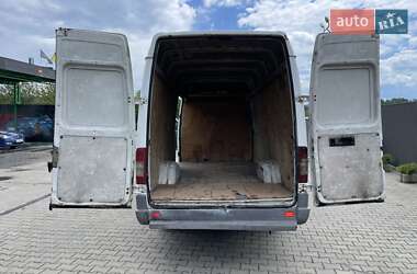 Вантажний фургон Mercedes-Benz Sprinter 2005 в 