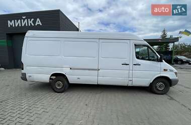 Вантажний фургон Mercedes-Benz Sprinter 2005 в 
