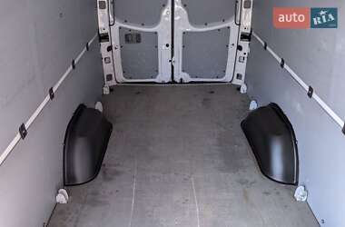 Грузовой фургон Mercedes-Benz Sprinter 2011 в 