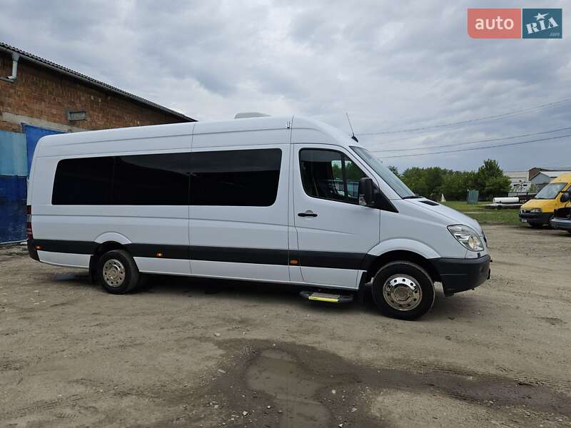 Туристический / Междугородний автобус Mercedes-Benz Sprinter 2013 в Черновцах