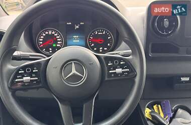 Грузовой фургон Mercedes-Benz Sprinter 2019 в 