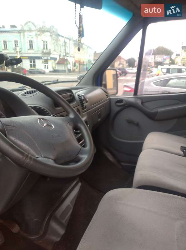Микроавтобус Mercedes-Benz Sprinter 2001 в Стрые