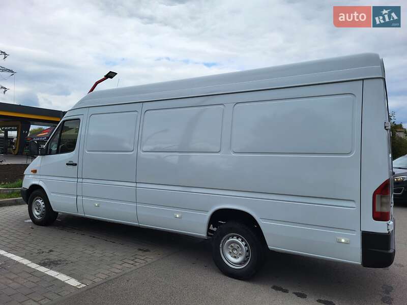 Вантажний фургон Mercedes-Benz Sprinter 2005 в Вінниці
