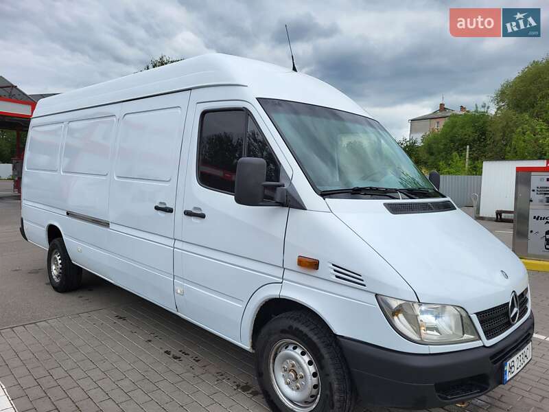 Вантажний фургон Mercedes-Benz Sprinter 2005 в Вінниці
