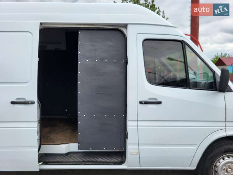 Вантажний фургон Mercedes-Benz Sprinter 2005 в Вінниці