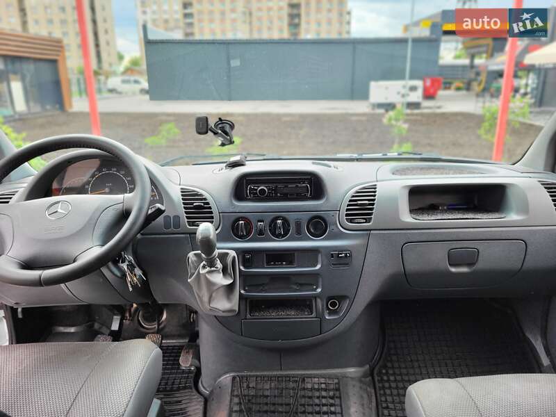 Вантажний фургон Mercedes-Benz Sprinter 2005 в Вінниці