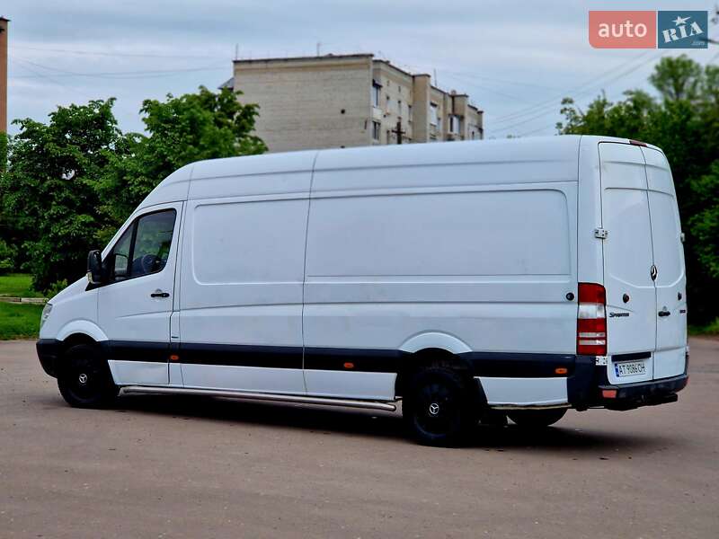 Грузовой фургон Mercedes-Benz Sprinter 2013 в Калуше