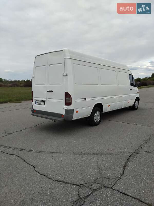 Вантажний фургон Mercedes-Benz Sprinter 2004 в Малині