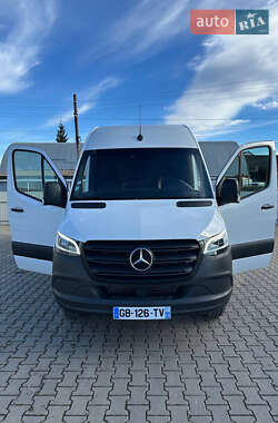 Грузовой фургон Mercedes-Benz Sprinter 2021 в 