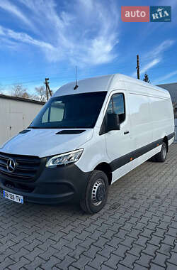 Грузовой фургон Mercedes-Benz Sprinter 2021 в 