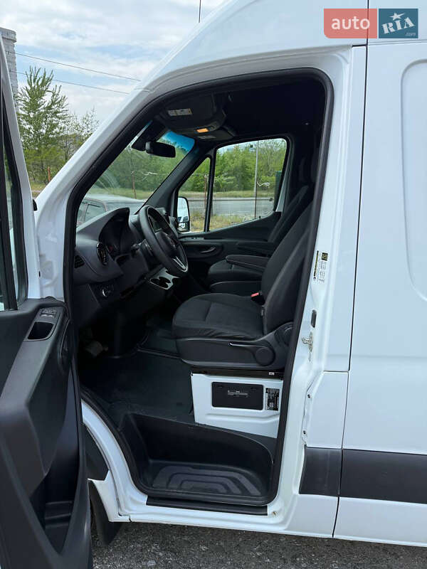 Вантажний фургон Mercedes-Benz Sprinter 2021 в Києві