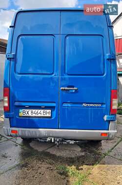 Грузовой фургон Mercedes-Benz Sprinter 2005 в 