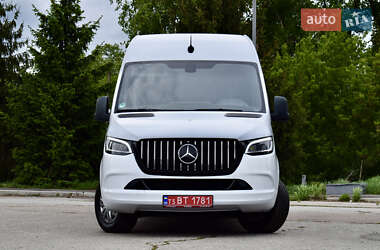 Грузовой фургон Mercedes-Benz Sprinter 2020 в 