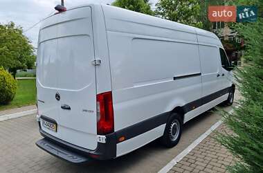 Грузовой фургон Mercedes-Benz Sprinter 2021 в 