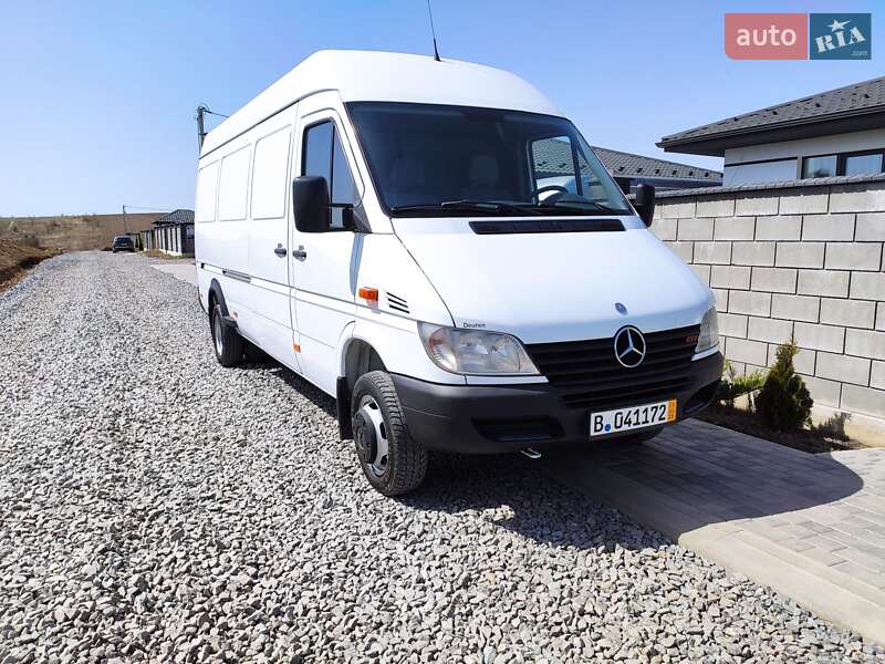 Грузовой фургон Mercedes-Benz Sprinter 2003 в Ровно
