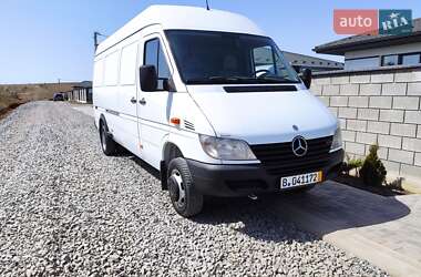 Грузовой фургон Mercedes-Benz Sprinter 2003 в 