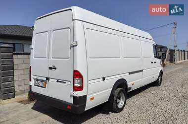 Грузовой фургон Mercedes-Benz Sprinter 2003 в 