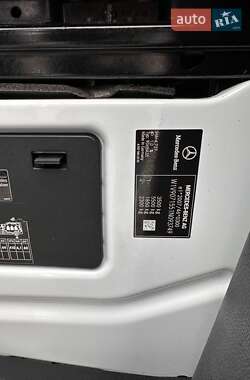 Вантажний фургон Mercedes-Benz Sprinter 2021 в 