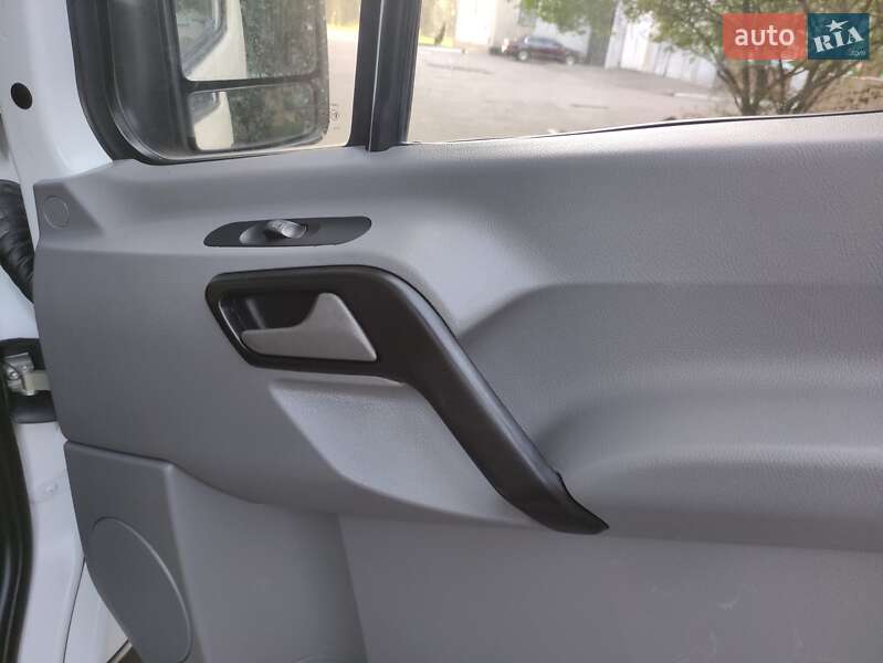 Грузовой фургон Mercedes-Benz Sprinter 2011 в Ровно