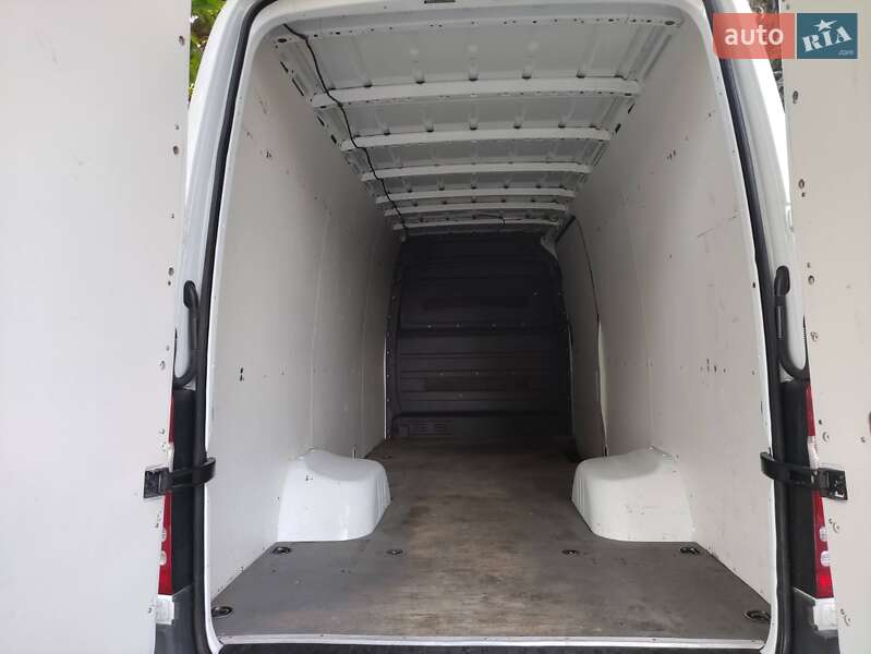 Грузовой фургон Mercedes-Benz Sprinter 2011 в Ровно